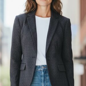 New York & Company Chic Patterned Blazer - Size 2